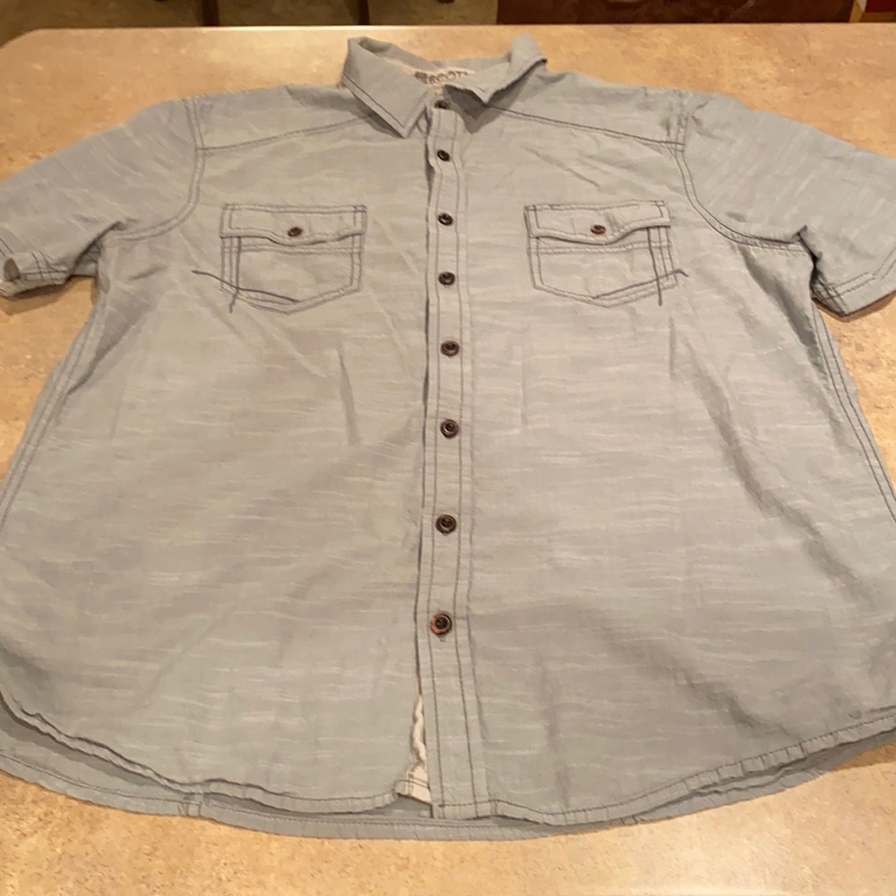 Men’s Ecoths shirt size XL